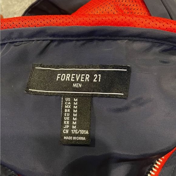 Forever 21 Mens Windbreaker - Picture 2 of 2